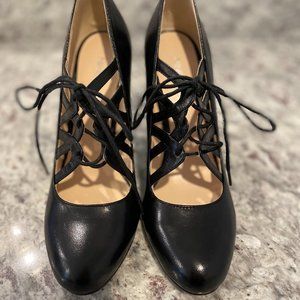 Nine West Sasafraso Black Leather Lace Up Pump